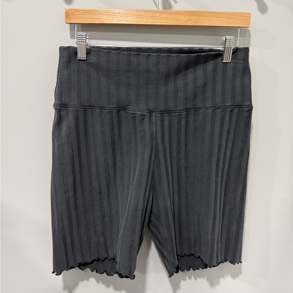 aerie Pants - Aerie offline high rise bike shorts size XL